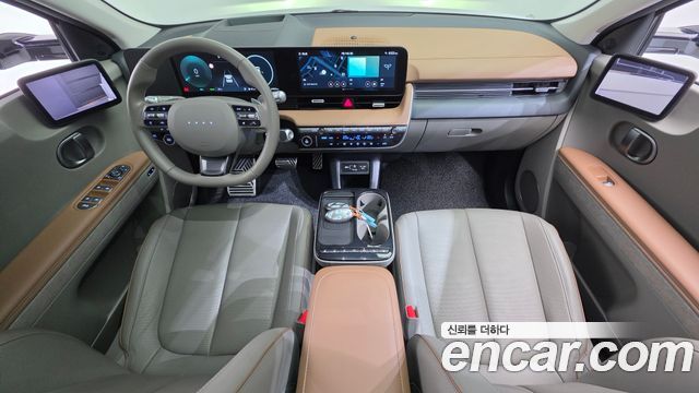 Hyundai IONIQ 5 — interior