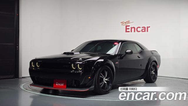 Dodge Challenger — exterior