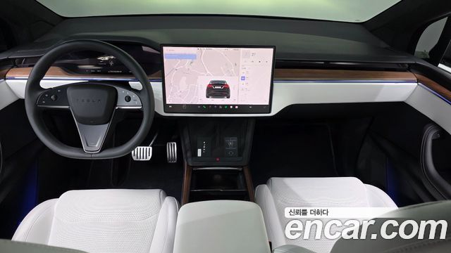 Tesla Model X — interior