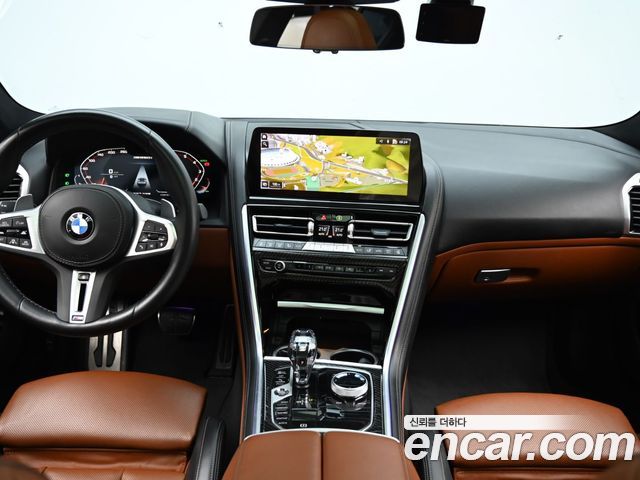BMW 8 Series — interior