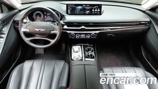 Genesis G80 — interior