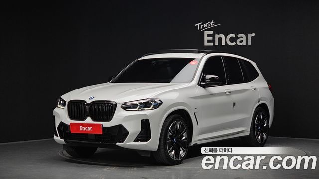 BMW iX3 — exterior