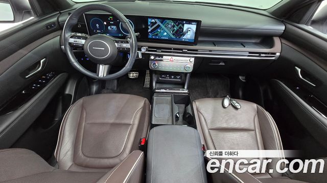 Hyundai Tucson — interior