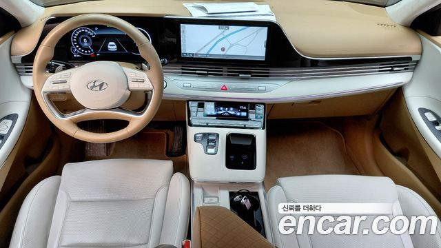 Hyundai Grandeur — interior