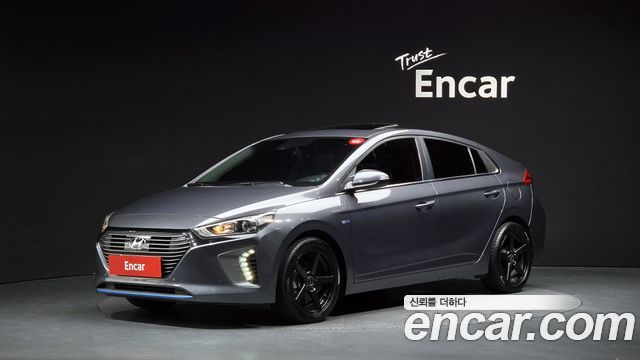 Hyundai Ioniq — exterior