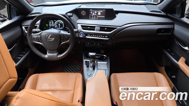 Lexus UX — interior