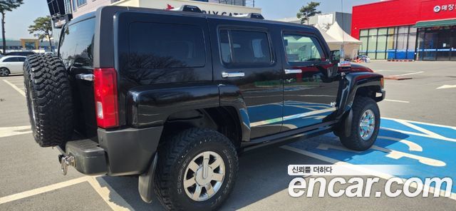 Hummer H3 — interior