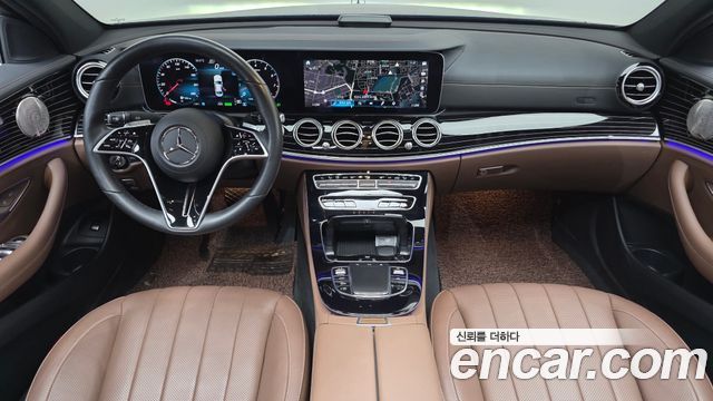 Mercedes-Benz E-Class — interior
