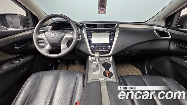 Nissan Murano — interior