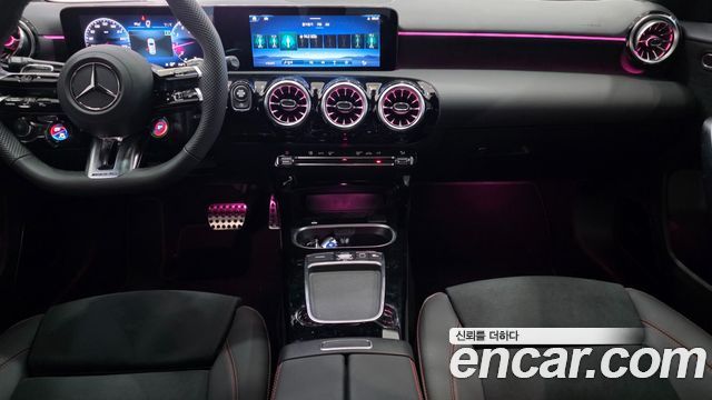 Mercedes-Benz A-Class — interior