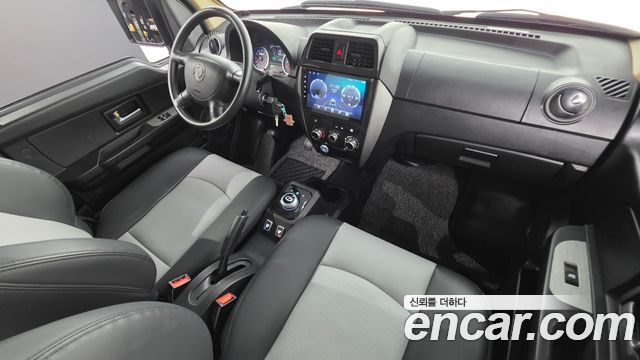 DFSK C35 — interior