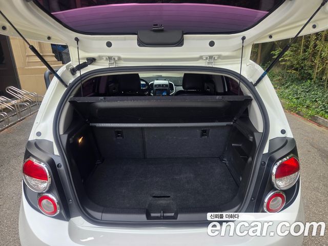 Chevrolet Korea Aveo — interior