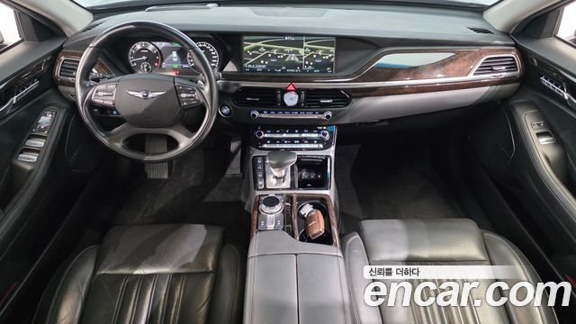 Genesis EQ900 — interior