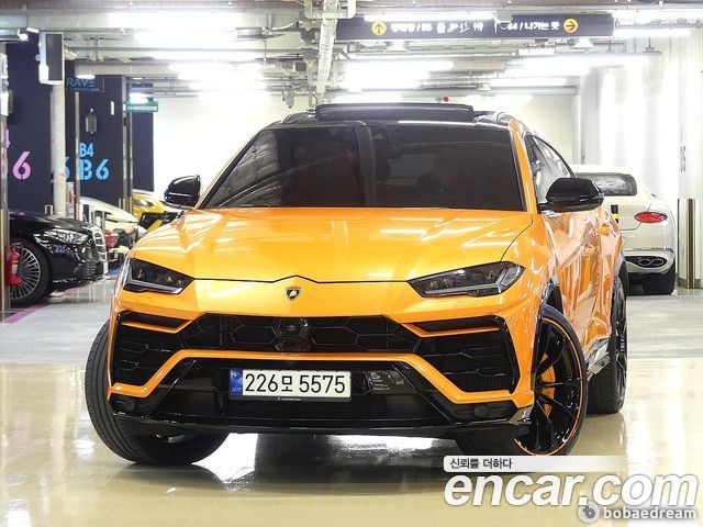 Lamborghini Urus — exterior