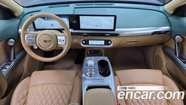 Genesis GV60 — interior