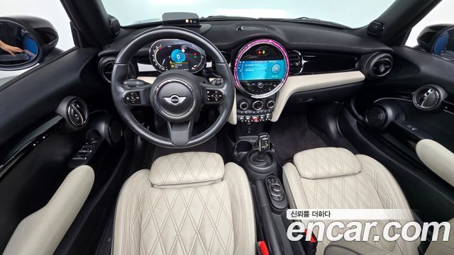 MINI Cooper Convertible — interior