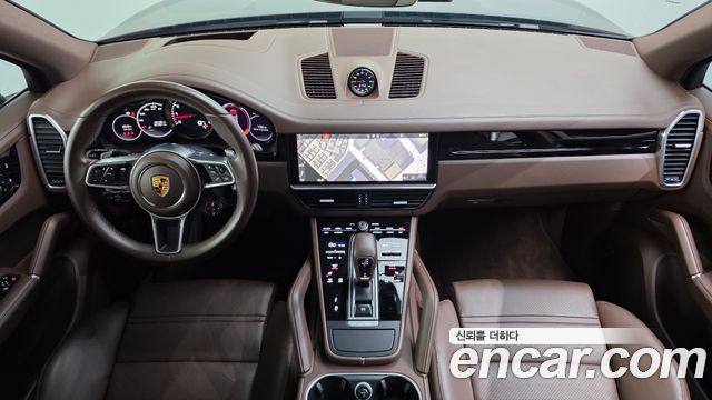Porsche Cayenne — interior