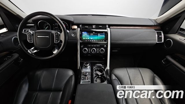Land Rover Discovery — interior