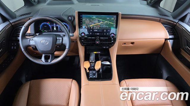 Toyota Alphard — interior