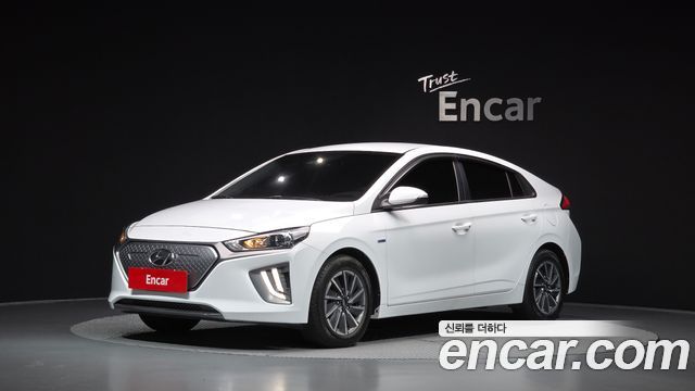 Hyundai Ioniq — exterior