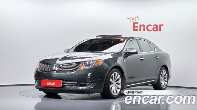 Lincoln MKS — exterior