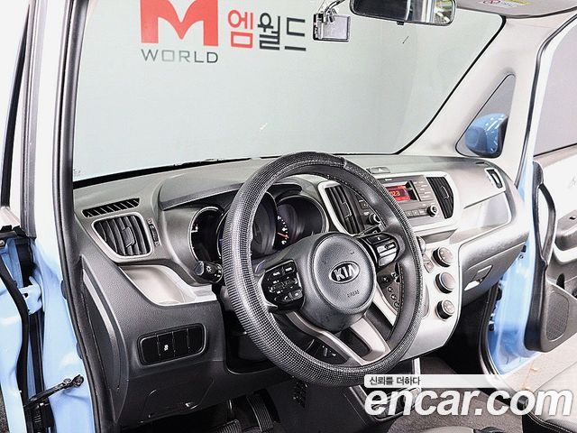 Kia Ray — interior