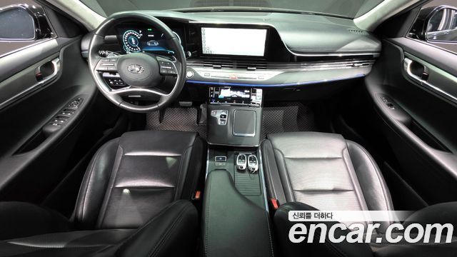 Hyundai Grandeur — interior