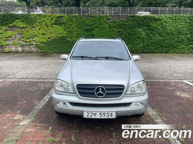 Mercedes-Benz M-Class — exterior