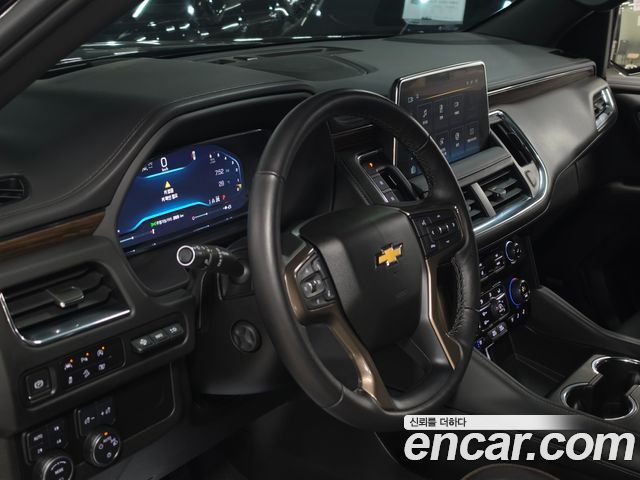 Chevrolet Tahoe — interior