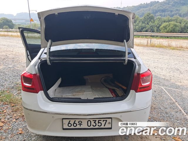 Chevrolet Korea Cruze — interior