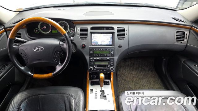 Hyundai Grandeur — interior