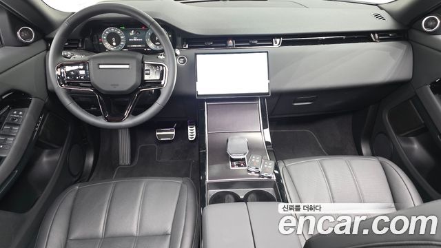 Land Rover Range Rover Evoque — interior