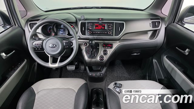 Kia Ray — interior