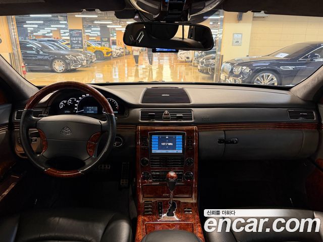 Maybach 62 — interior