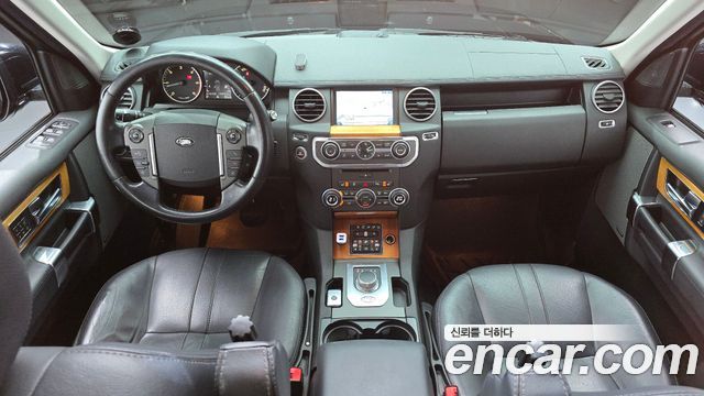 Land Rover Discovery — interior