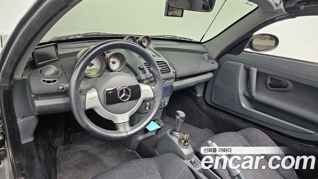 Smart Roadster — interior
