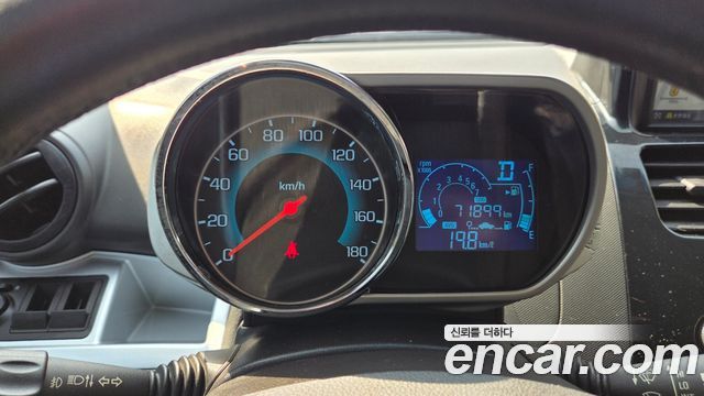 Chevrolet Korea Spark — interior