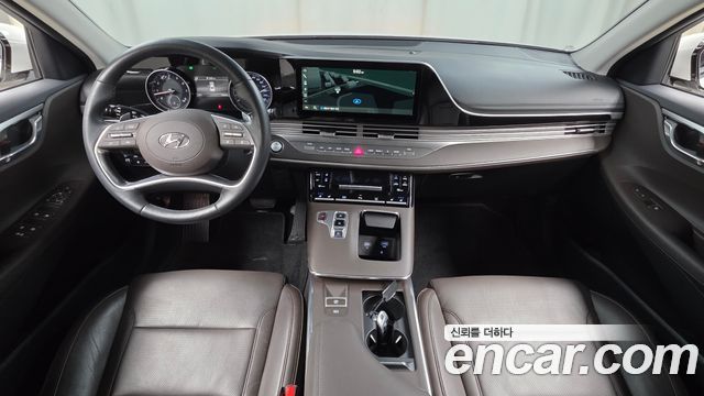 Hyundai Grandeur — interior