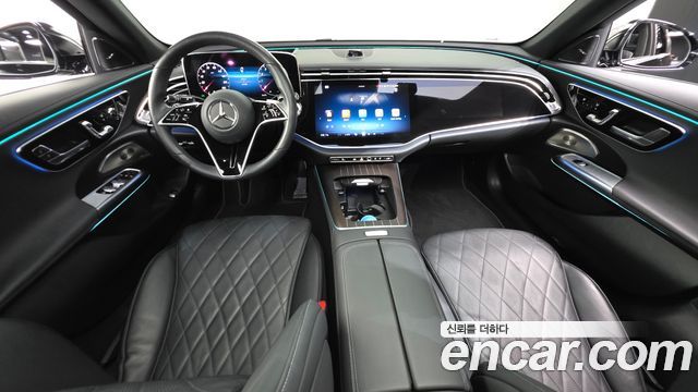 Mercedes-Benz E-Class — interior