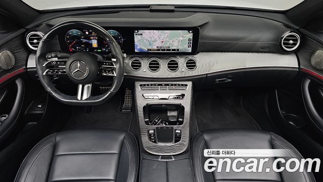 Mercedes-Benz E-Class — interior