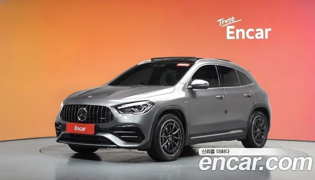 Mercedes-Benz GLA-Class
