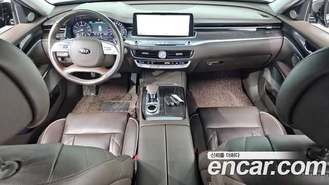 Kia K9 — interior