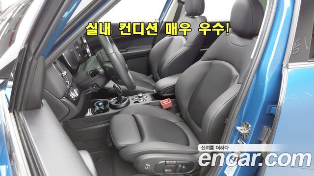 MINI Countryman — interior