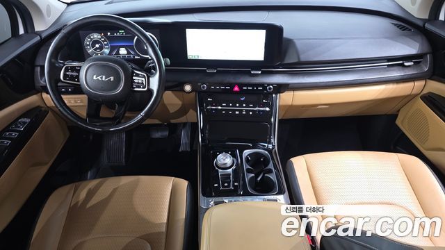 Kia Carnival — interior