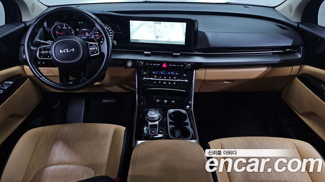 Kia Carnival — interior