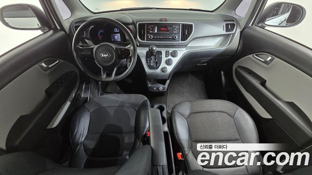 Kia Ray — interior