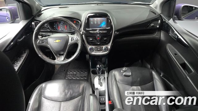 Chevrolet Korea Spark — interior