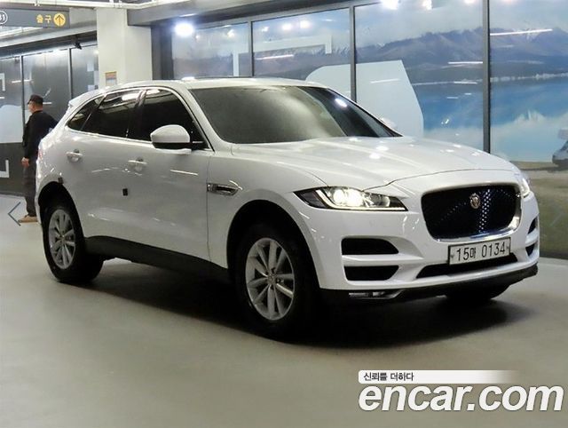 Jaguar F-Pace