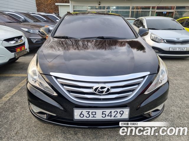 Hyundai Sonata — exterior