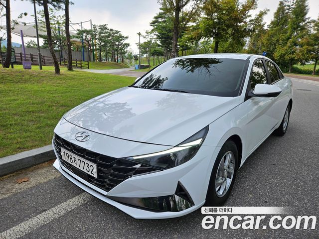 Hyundai Avante — exterior